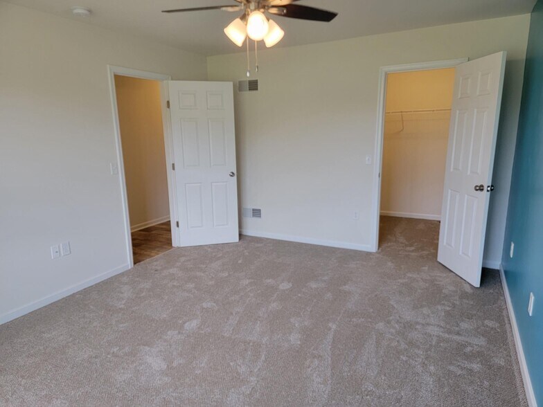 Building Photo - 336 Ashley Dr