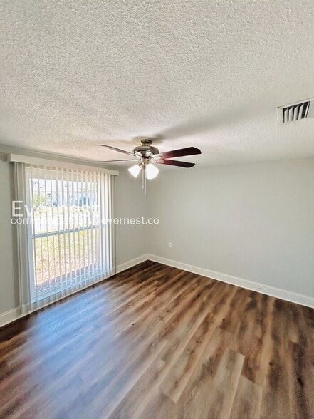 Building Photo - 1649 Dartmouth Dr