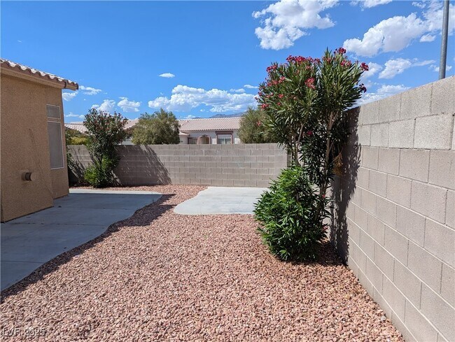 Building Photo - 5308 Wild Orchid St
