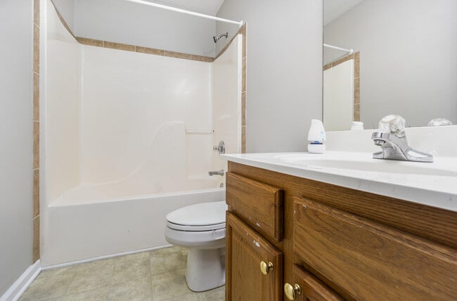 Building Photo - 306 Alex Ln