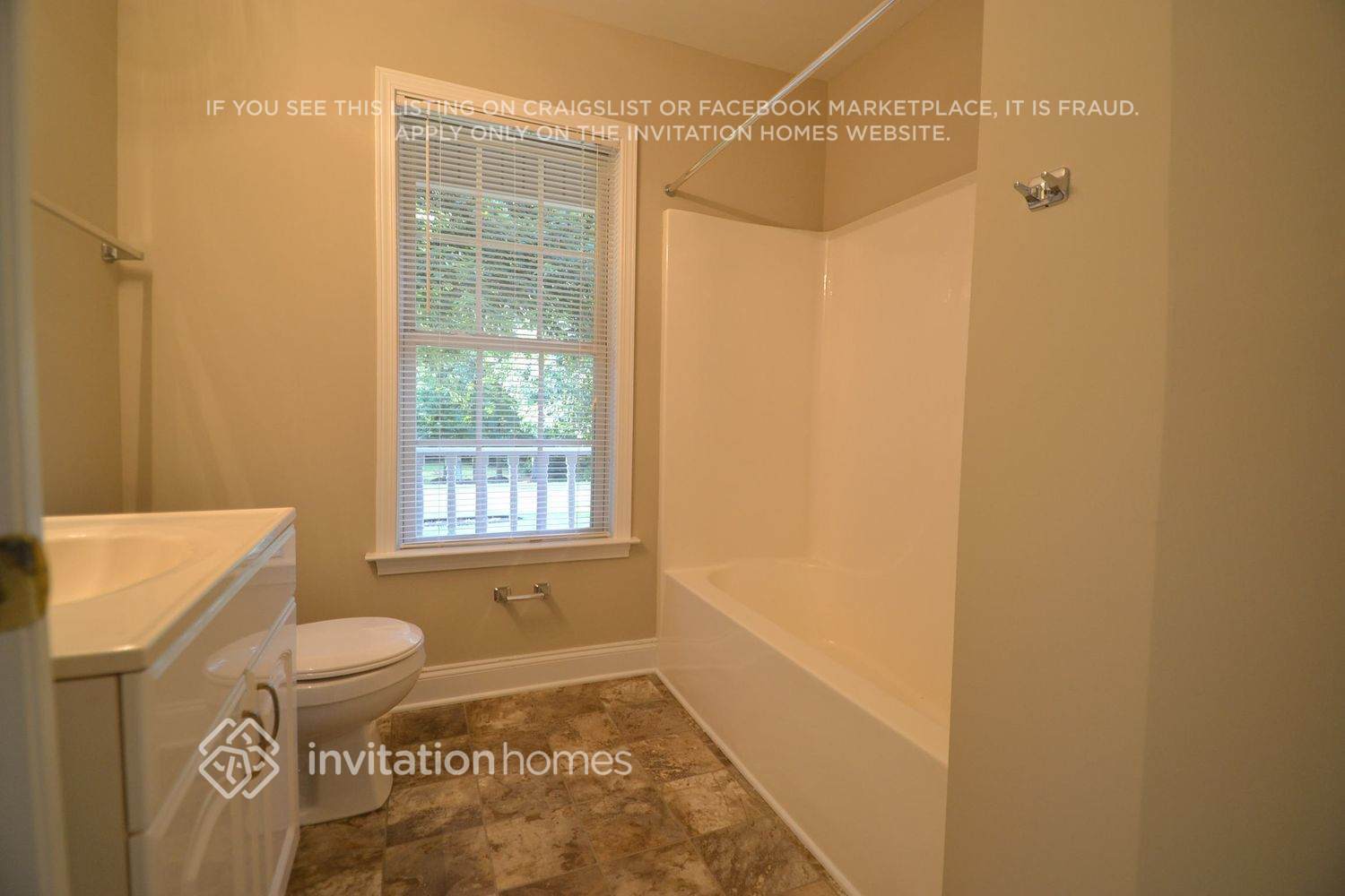 Building Photo - 120 Brooks Dr