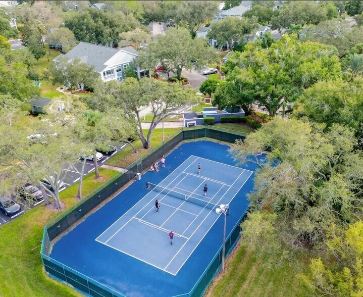Tennis / Pickle Ball - 2612 Grassy Point Dr