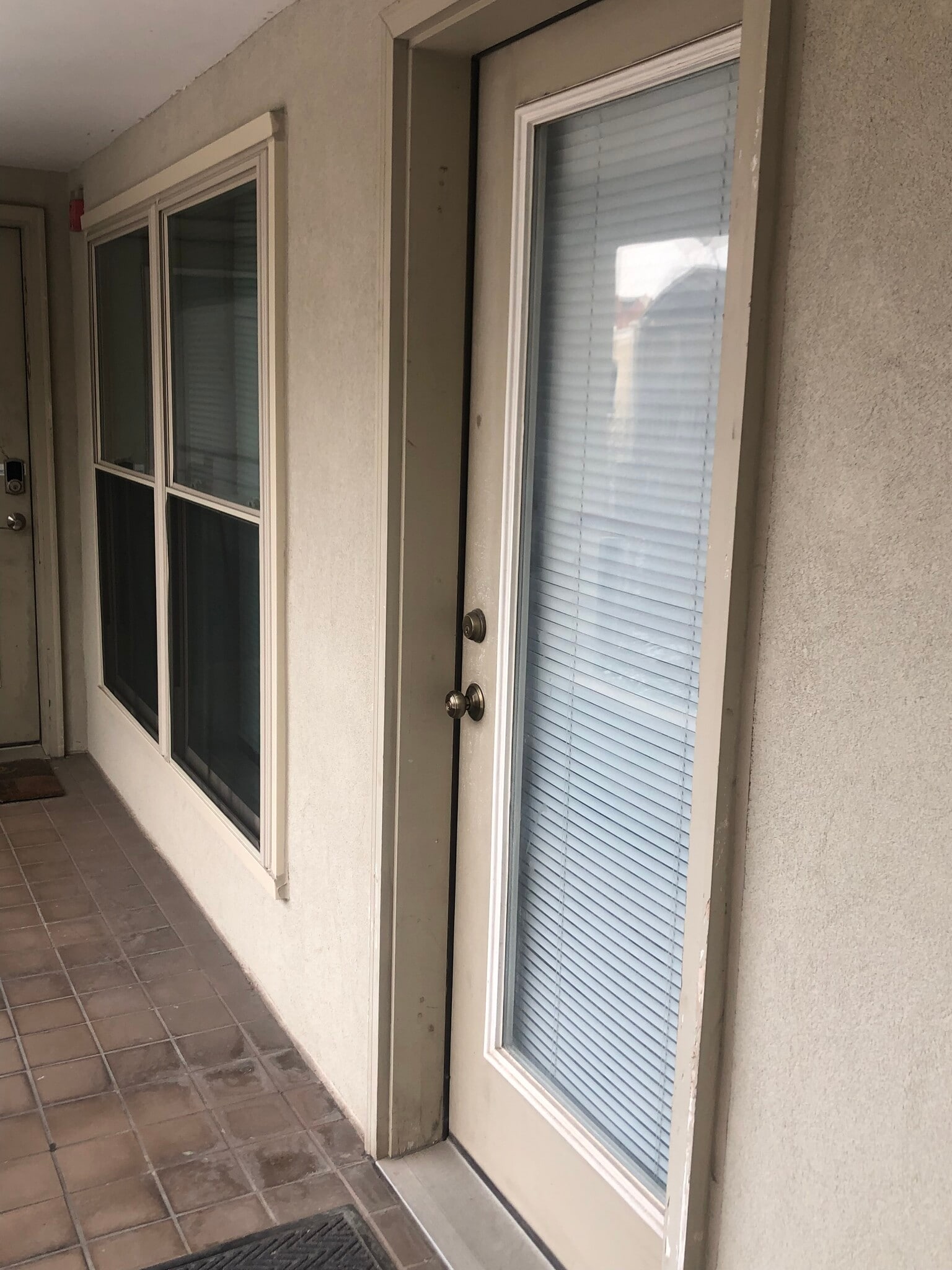 Building Photo - 911 S Charles St