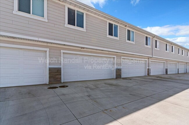 Building Photo - 1173 Shady Brook Ln S