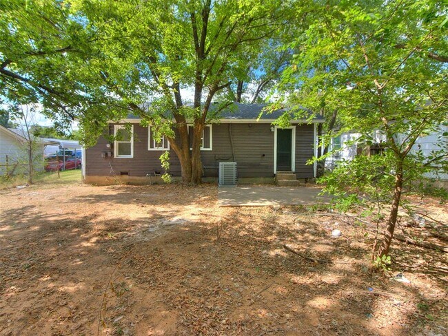 Building Photo - 6114 Jacks Ave