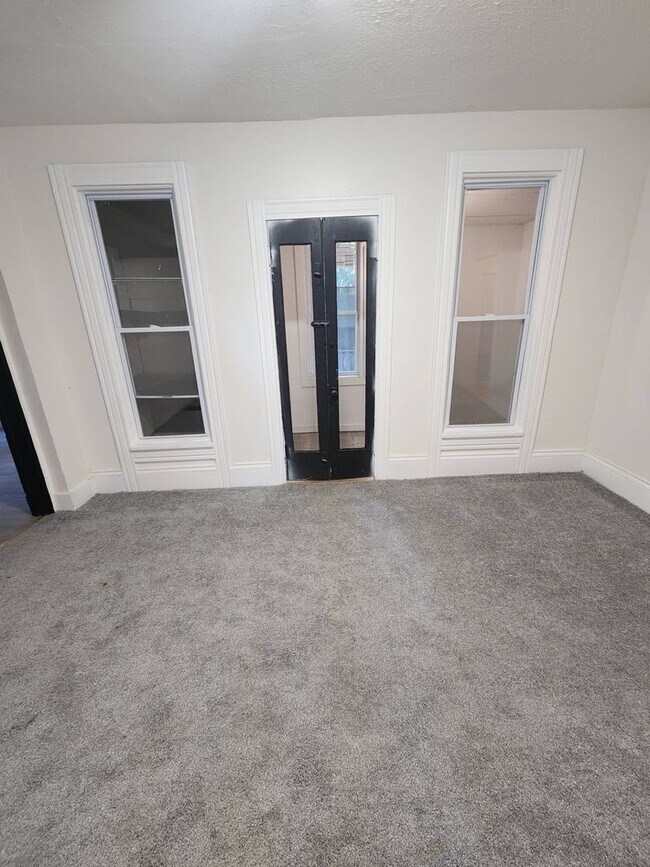 Building Photo - 2186 E 89th St