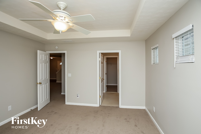 Building Photo - 363 Topaz Dr
