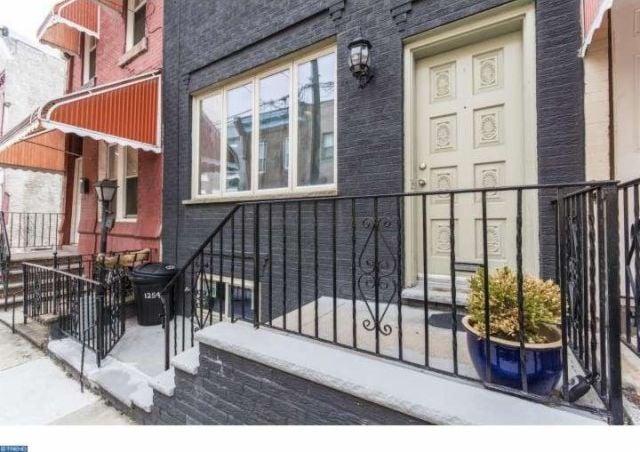 Building Photo - 1254 S Bonsall St