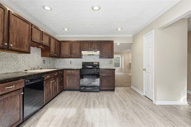 Building Photo - 1015 Plantation Way