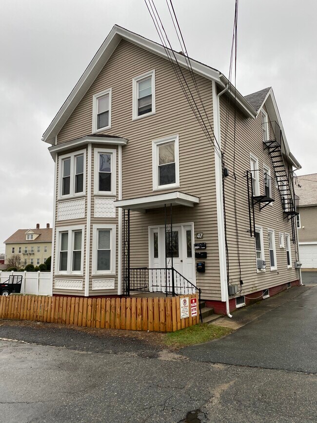 47 Kindergarten St 47 Kindergarten St Woonsocket RI 02895 Apartment Finder