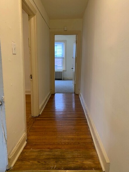 Building Photo - 3916 Pine St