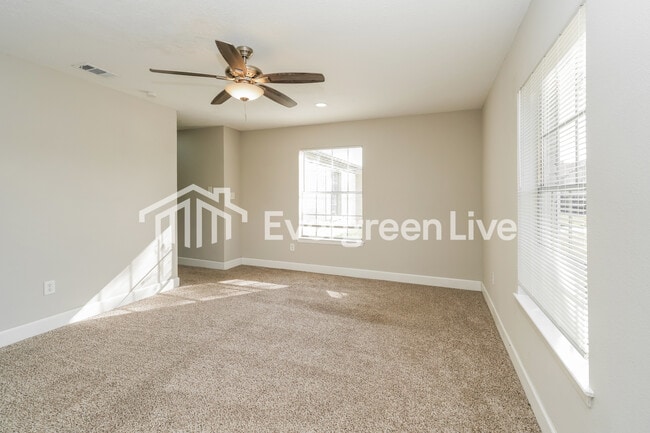 Building Photo - 5100 Goose Creek Dr