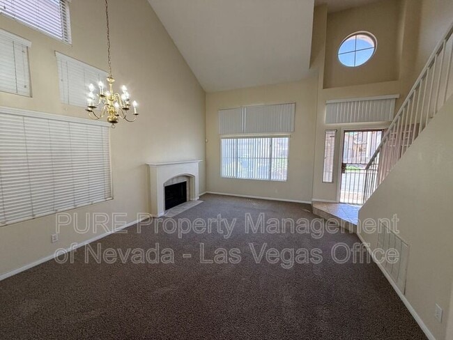 Building Photo - 266 Bluefield Ln