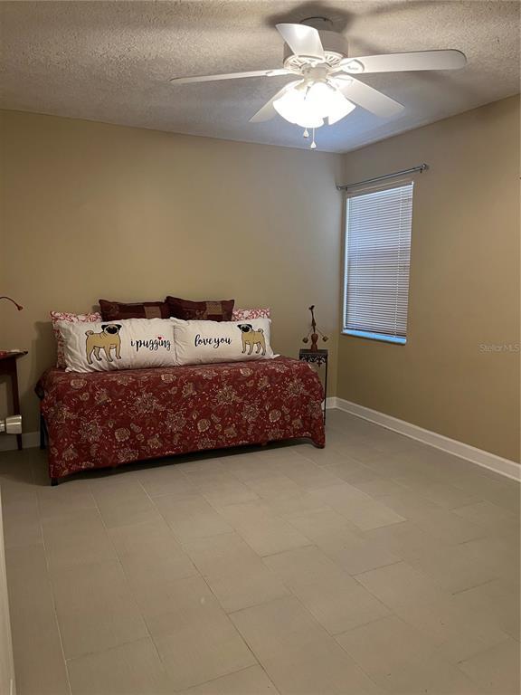 Building Photo - 1107 Golf Club Ct