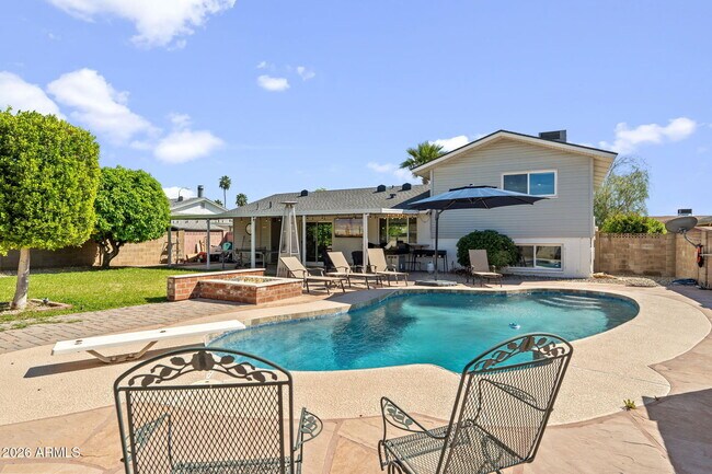 Building Photo - 8308 E Valley View Rd