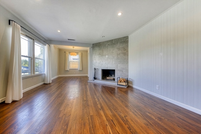 Building Photo - 4715 Berryman Ave