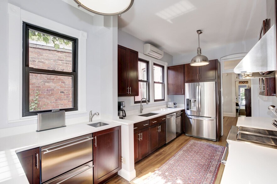 Building Photo - 1619 13th St NW