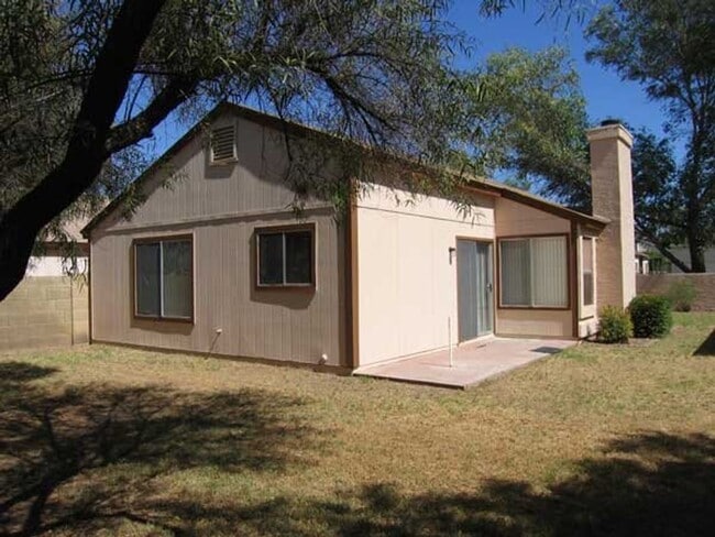 Building Photo - BEAUTIFUL, SPACIOUS 2 BED AND 2 BATH HOME IN CHANDLER