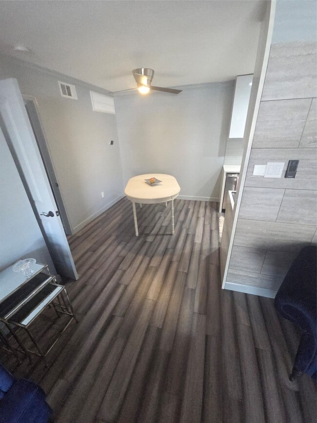 Building Photo - 2250 Bering Dr