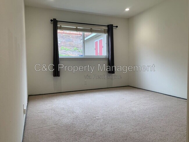 Building Photo - 3836 Glengarry Dr