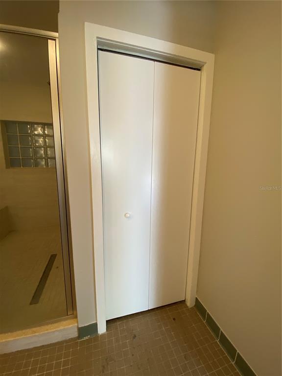 Building Photo - 1501 Doyle Carlton Dr