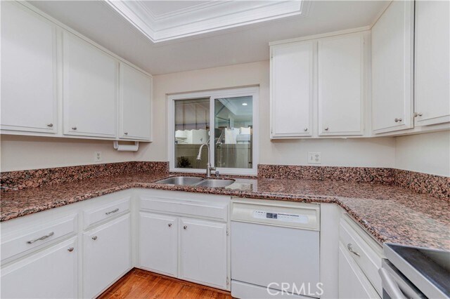 Building Photo - 13602 La Jolla Cir