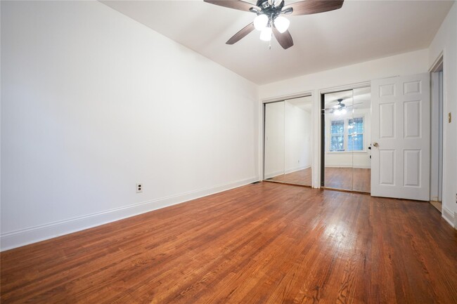 Building Photo - 1405 Burke Ave
