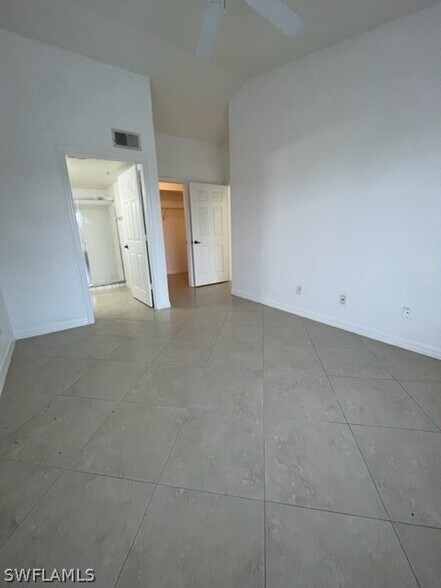 Building Photo - 4690 Saint Croix Ln