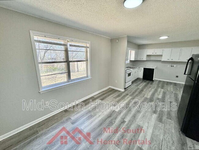 Building Photo - 4166 Hobson Rd