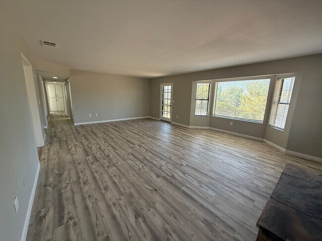 Building Photo - 2 ON 1 PROPERTY in ALPINE! 3BR/2BA home PL...