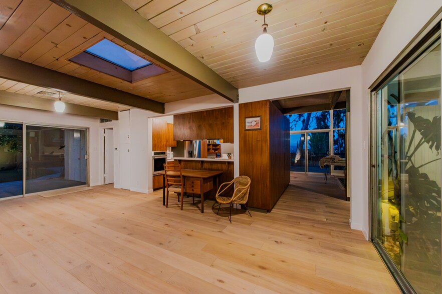 Building Photo - 16703 Alginet Pl