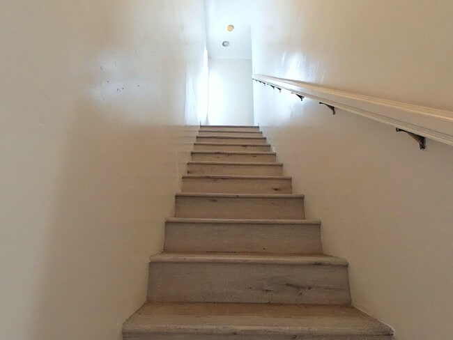 Building Photo - Huge 2 story 8 bed room Home: a hop and a skip from SDSU!  You will never be late to class!