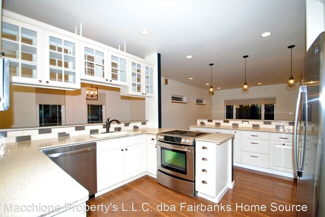 Building Photo - 2 br, 2 bath House - 1850 RJ Loop