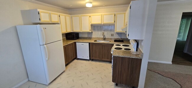 Building Photo - Cute 2 Bed 1 Bath in Springville