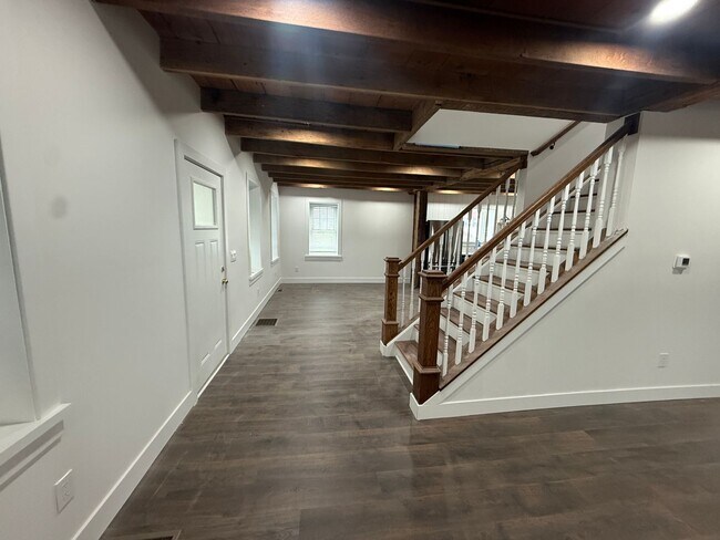 Building Photo - Amazing Brand New Renovated Farmhouse. Don't Miss.