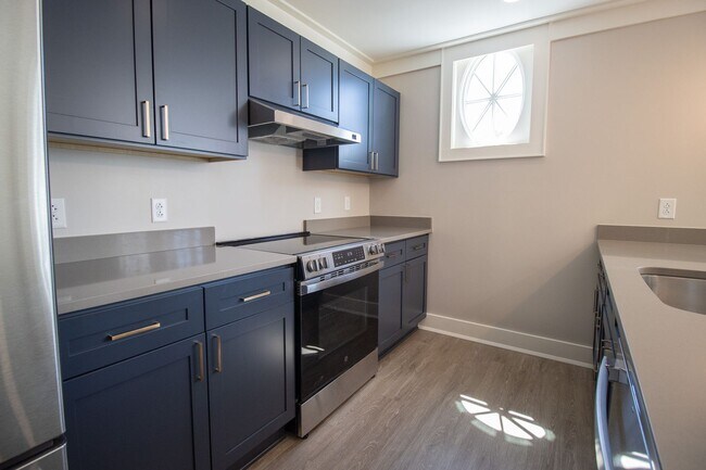 Building Photo - Luxury Living in the Heart of Downtown Col...
