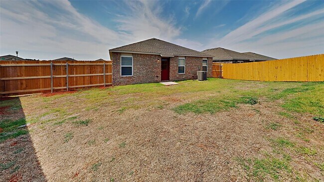 Building Photo - 9920 Rattlesnake Ln
