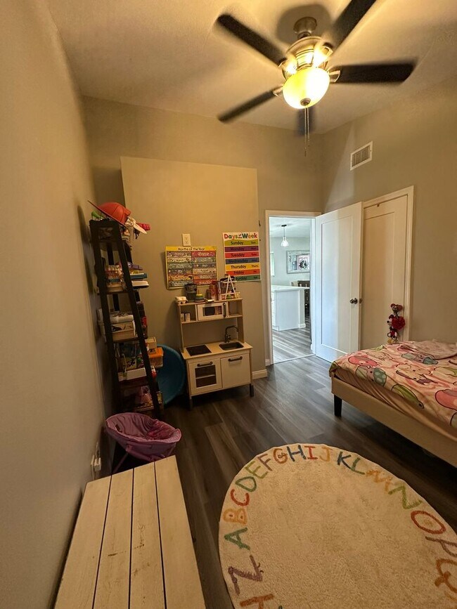 Building Photo - Inviting 3-Bedroom | 2-Bathroom Home in National City