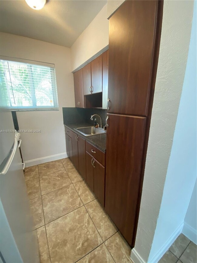 Building Photo - 305 69th St