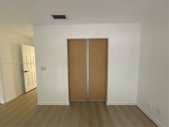 Building Photo - 973 Imperial Lake Rd