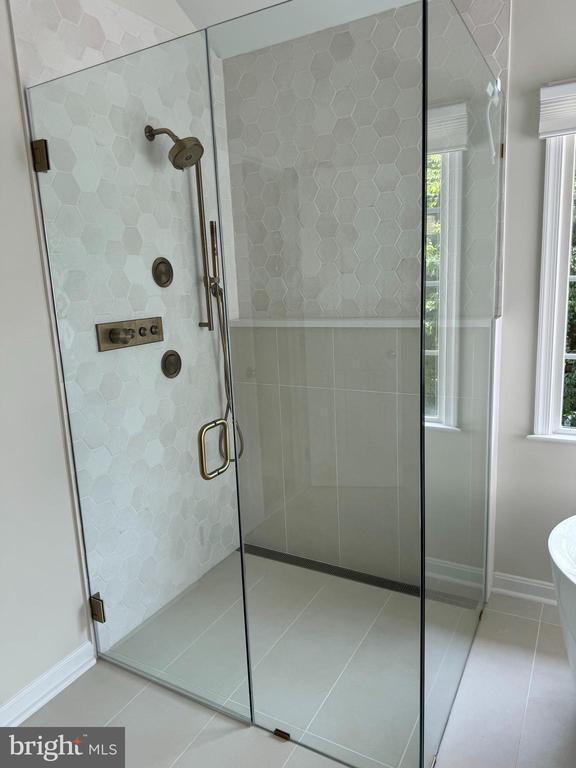 Building Photo - 46342 Summerhill Pl