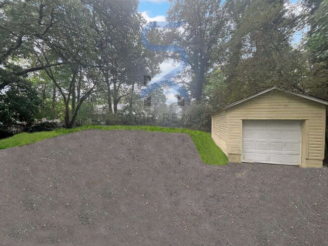 Building Photo - Move in before October 15th and get $100 O...