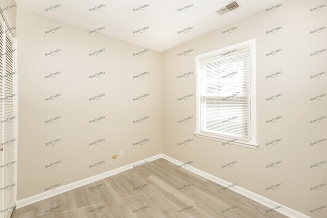 Building Photo - 1300 Ottawa Ave