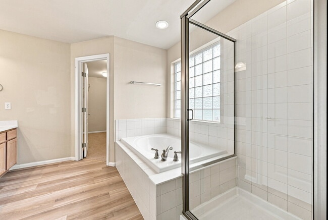 Building Photo - $3,245.95 with $300 Off The First Month's Rent, 5 Beds - 3.5 Baths, Single Family Home in Parker ...