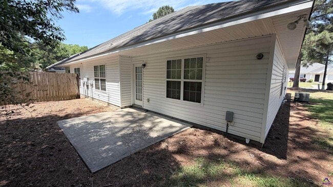 Building Photo - 107 Alice Dr