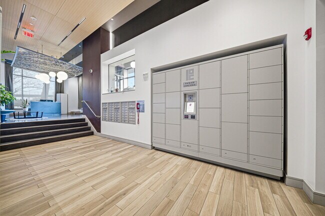 Building Photo - 180 Telford St