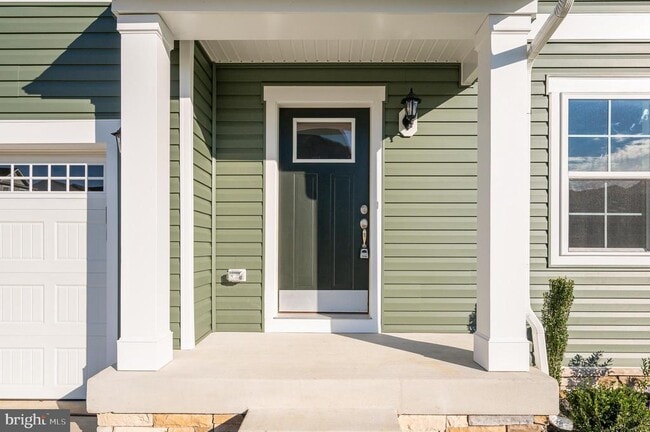 Building Photo - 192 Ludgate Mnr