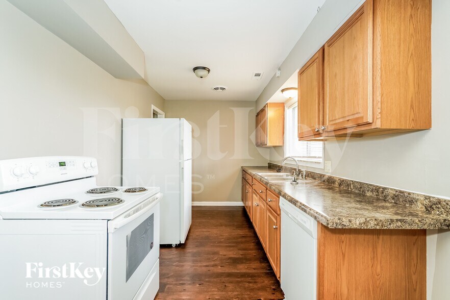 Building Photo - 5707 Prestonwood Ct