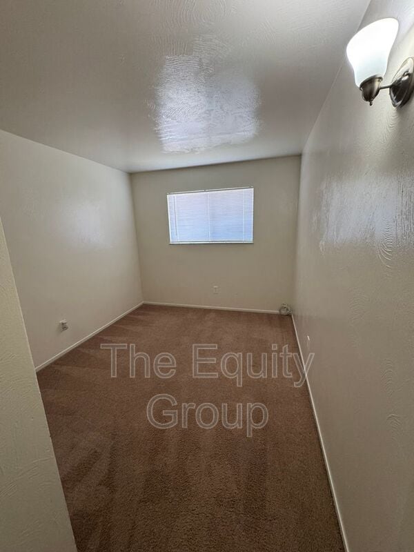 Building Photo - 5316 Avenue 280