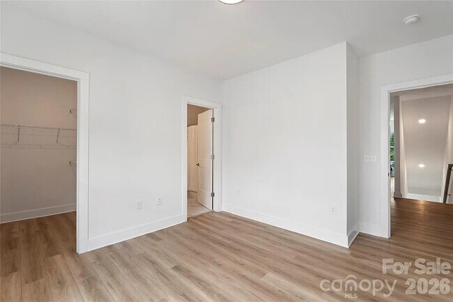 Building Photo - 5007 Nimes Rd